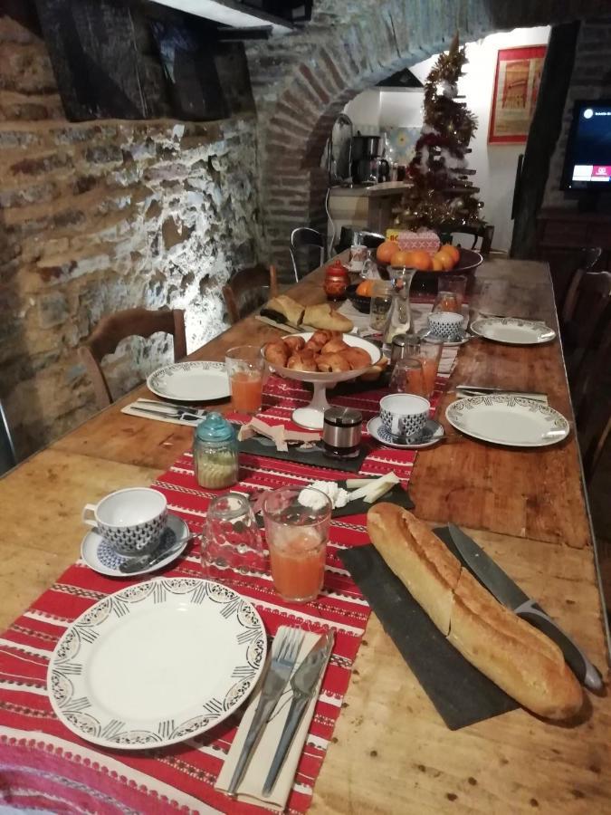 Bed and Breakfast La Lauze Et L'Anguille Гайак Экстерьер фото