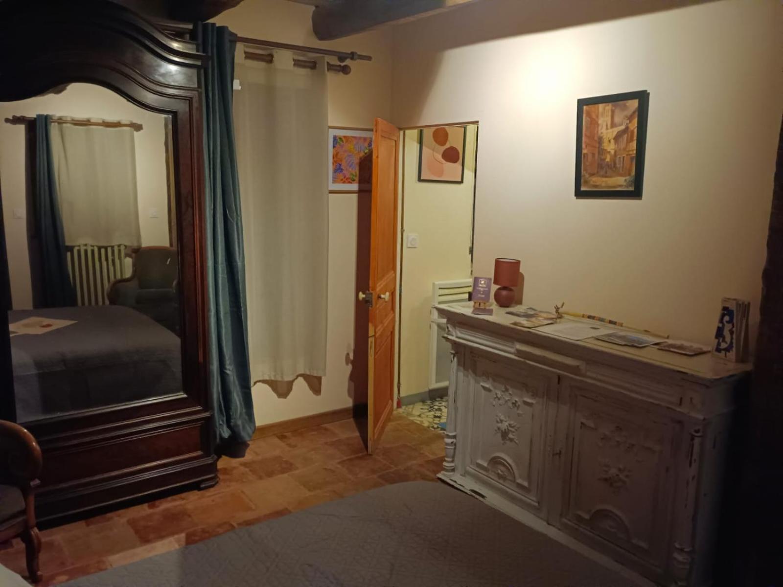 Bed and Breakfast La Lauze Et L'Anguille Гайак Экстерьер фото